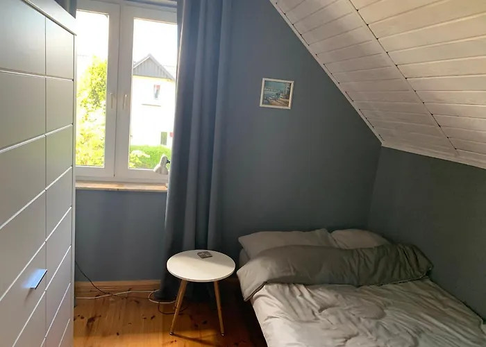 Jarzebinowa 17 * Rowy (Pomerania)